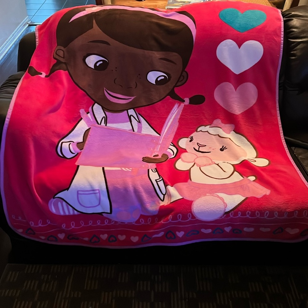 Disney Doctor Mcstuffins Kids Fleece Throw Blanket